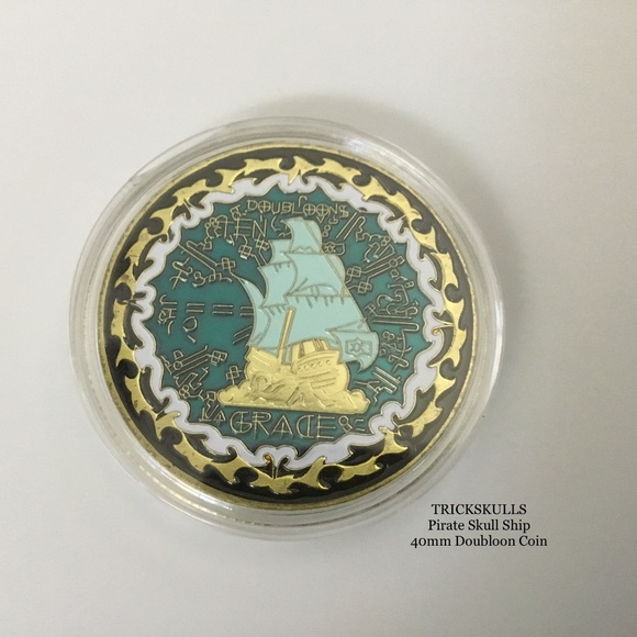 Pirate Skull Ship Enamel Doubloon Coin in Glass Locket & Custom Wheat Link Chain - Picture 7 of 10